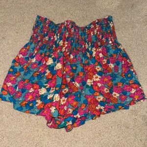 Natural Life Floral Shorts